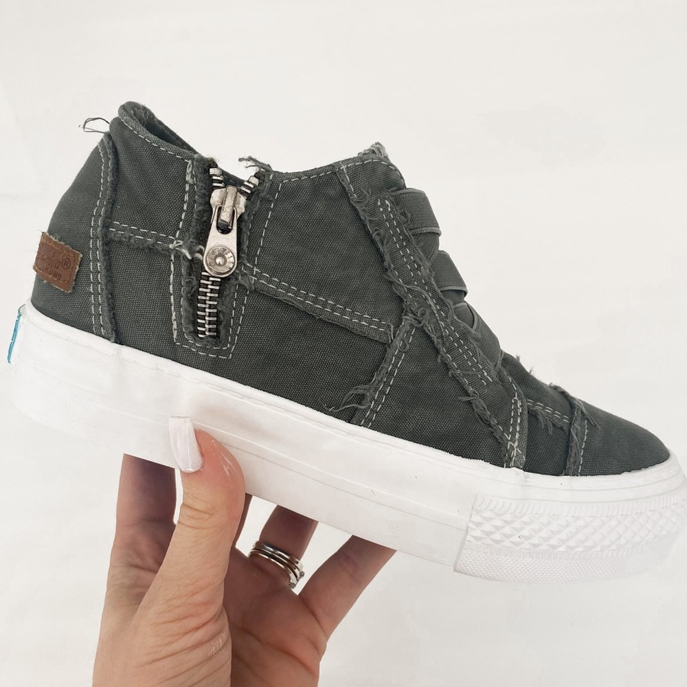 Blowfish Mamba Sneaker (Desert Sage)